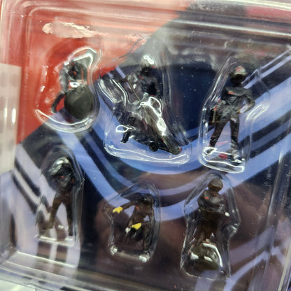 American Diorama - Formula 1 F1 Grand Prix Pit Crew - Team Blue