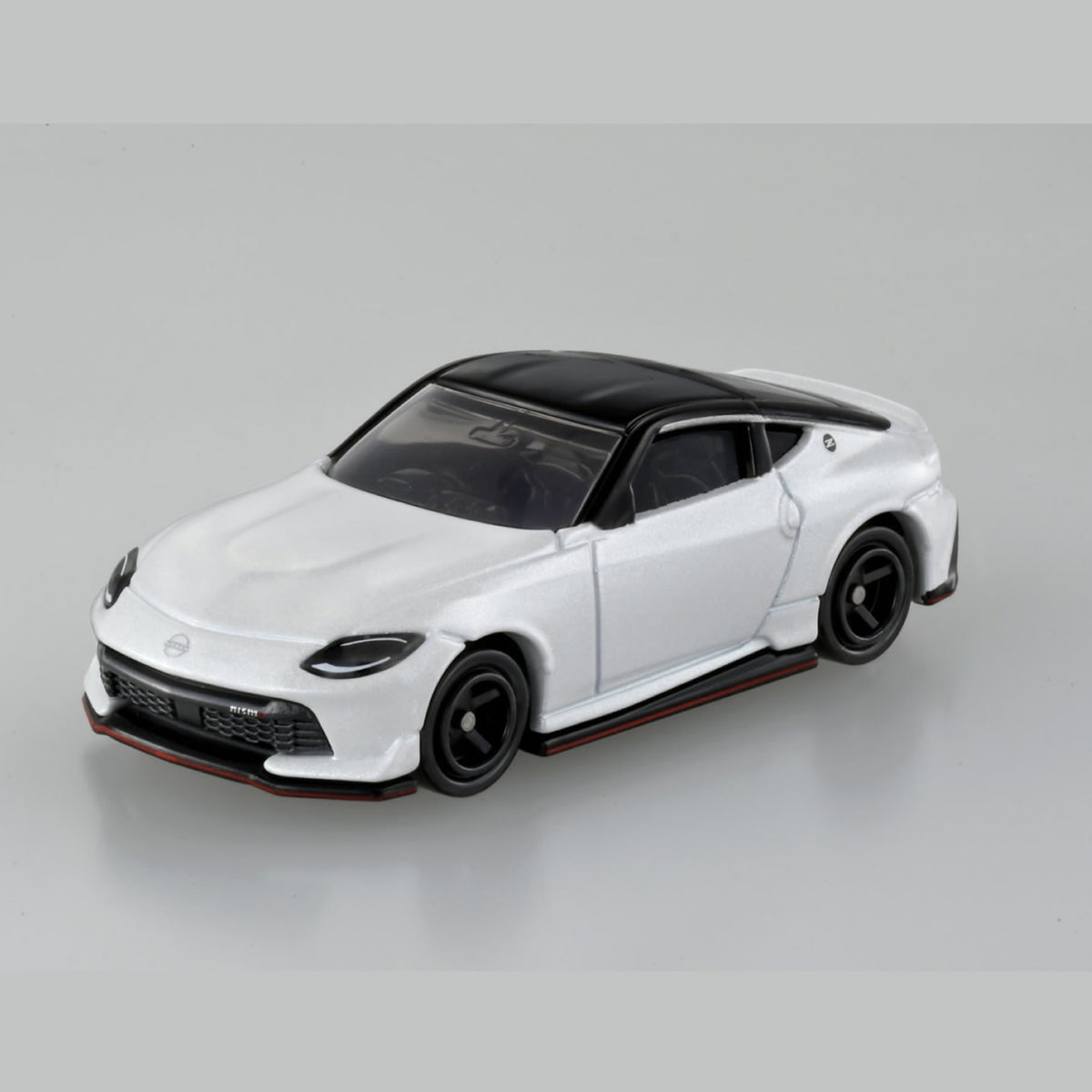 TOMICA - No.88 Nissan Fairlady Z Nismo (White) - 1:57 Scale