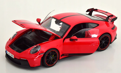 Maisto - Premiere Edition - 2022 Porsche 911 GT3 (Guards Red) - 1:18 Scale