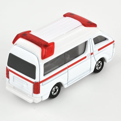 TOMICA - No.79 Toyota HiMedic Ambulance - 1:64 Scale