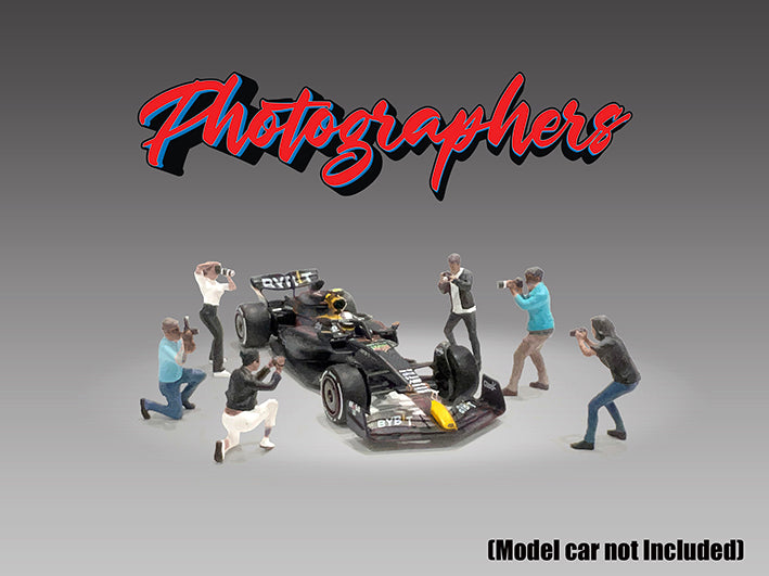 American Diorama - Diecast Figures 'Photographers' Set - 1:64 Scale