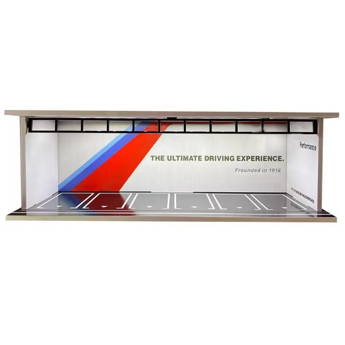 Blackbox - BMW Ultimate Driving Machine Parking Garage Diorama Set with LED Lights (USB)