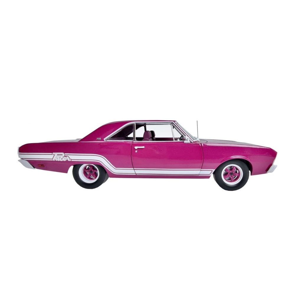 DDA - 1969 VF Valiant Magenta - 1:18 Scale