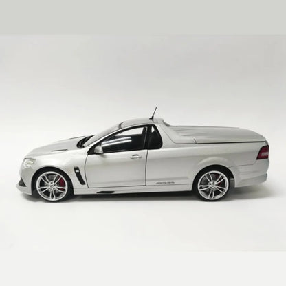 DDA - Holden VF Maloo R8 Ute (Silver) - 1:24 Scale