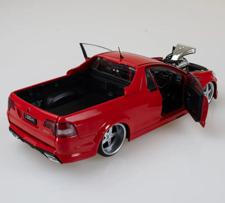 DDA - Holden VF Maloo GTSR Supercharged Ute (Red) - 1:24 Scale