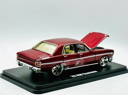 DDA - Ford XW Custom Slammed (Cherry Bomb) - 1:24 Scale