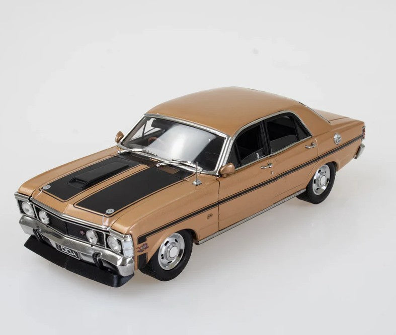 DDA - Ford XW GTHO (Gold) - 1:24 Scale