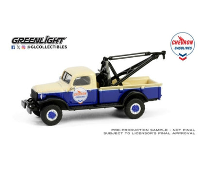 Greenlight - Chevron Special Edition Series 1 - 1948 Dodge Power Wrecker - 1:64 Scale