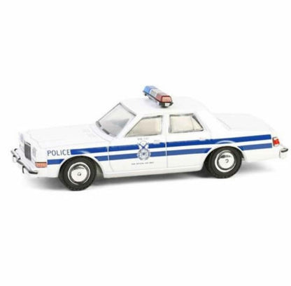 Greenlight - Battalion 64 Series 5 - 1985 Dodge Diplomat 'U.S Air Force' - 1:64 Scale