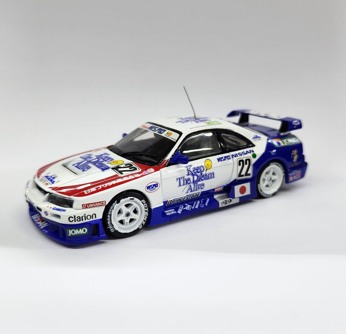 Ebbro - Nissan Skyline NISMO GT-R LM 1995 24 Hours of Le Mans #22 - 1:43 Scale