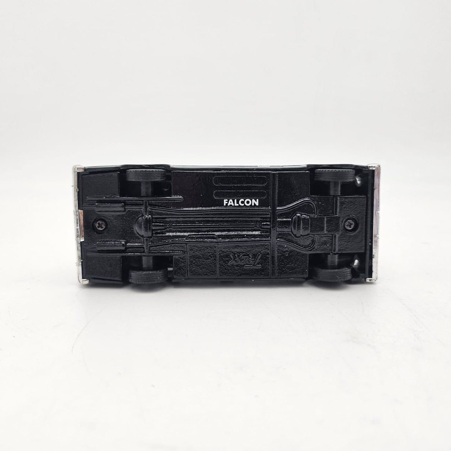 Trax - Ford Falcon #52D Racing Green - 1:43 Scale