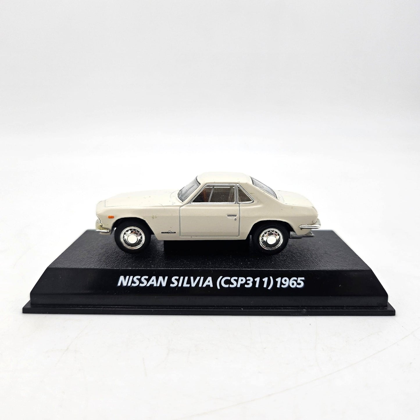 Ebbro - Nissan 1965 Silvia (CSP311) - White -1:87 Scale