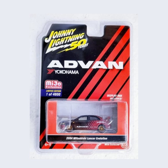 Johnny Lightning - Mitsubishi 2004 Lancer Evolution 'ADVAN Yokohama' - 1:64 Scale
