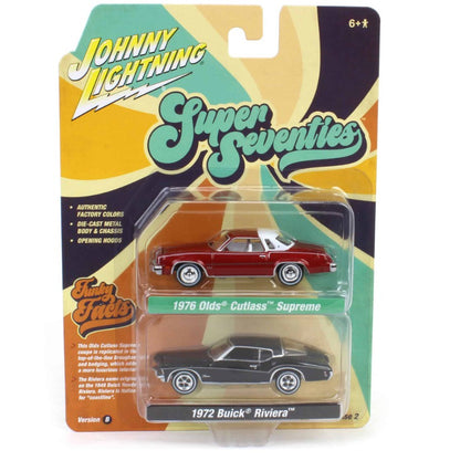 Johnny Lightning - Super Seventies R2 Ver B - 1976 Oldsmobile Cutlass & 1972 Buick Riviera