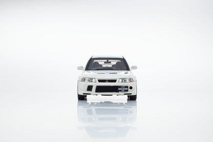 Kyosho - Mitsubishi Lancer Evolution VI - Tommi Makinen Edition - White