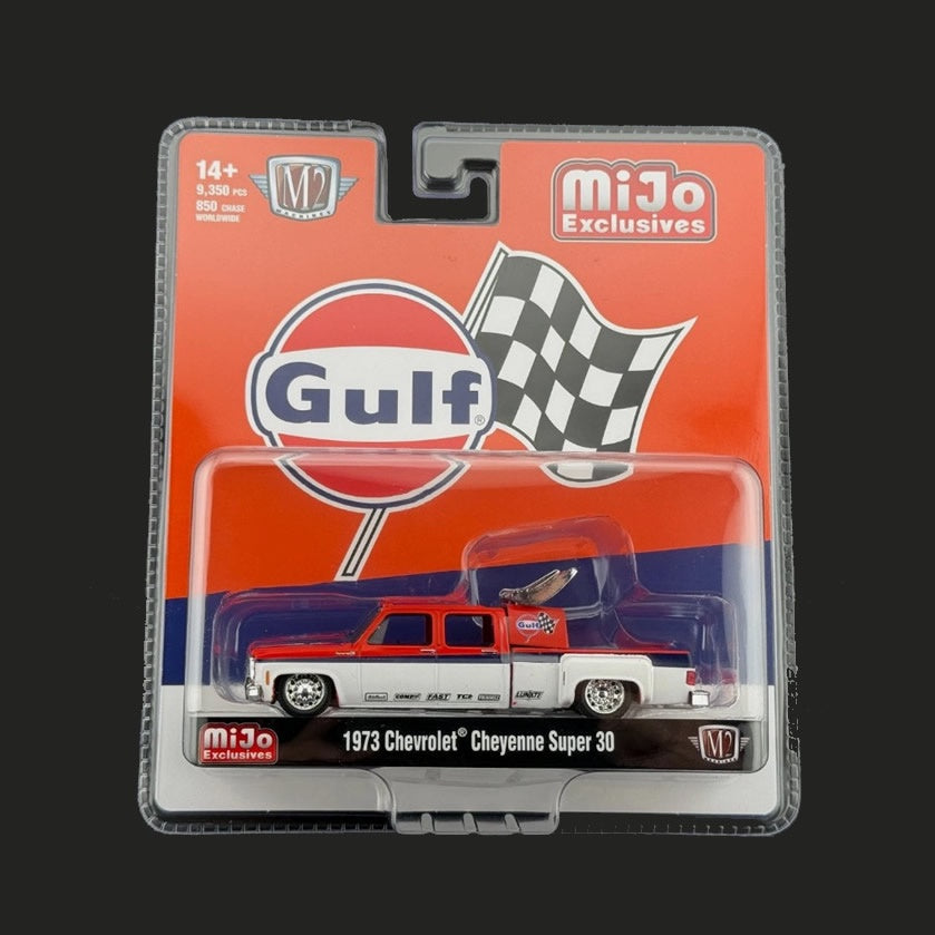 M2 Machines - 1973 Chevrolet Cheyenne Super 30 'Gulf' (Red/White)