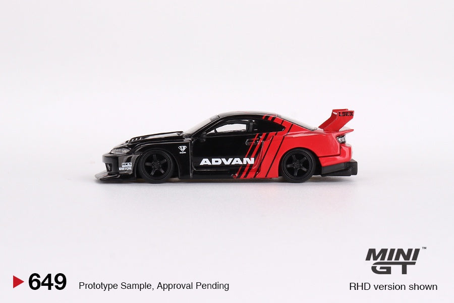 MiniGT - Nissan LB-Super Silhouette S15 Silvia 'Advan'