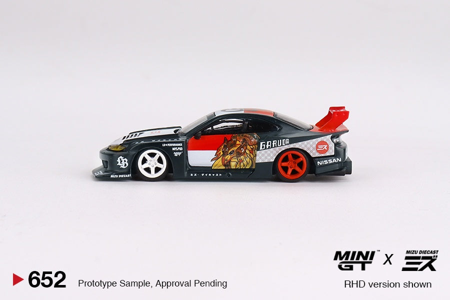 MiniGT - Nissan LB-Super Silhouette S15 Silvia Mizu x  'Garuda'