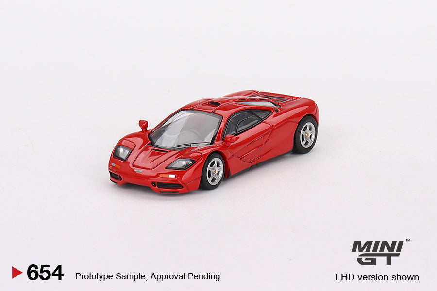 MiniGT - McLaren F1 Red