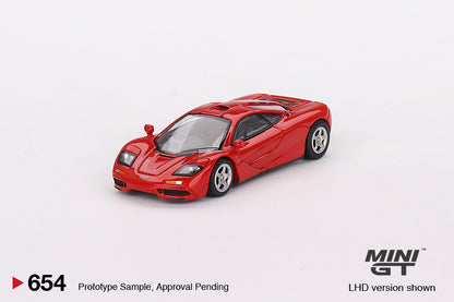 MiniGT - McLaren F1 Red