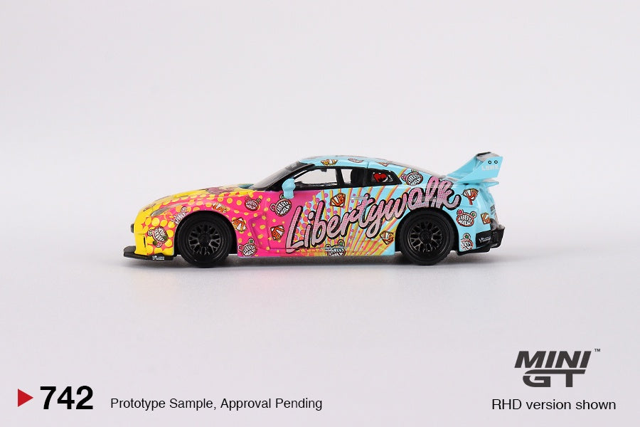 MiniGT - LB-Silhouette Works GT Nissan 35GT-RR Ver. 1 LBWK