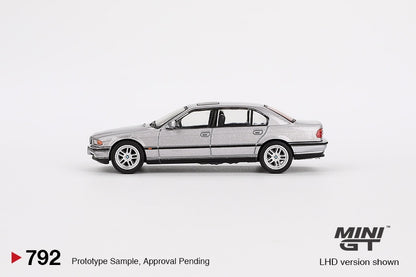 MiniGT - BMW 750iL (Aspen Metallic) - 1:64 Scale