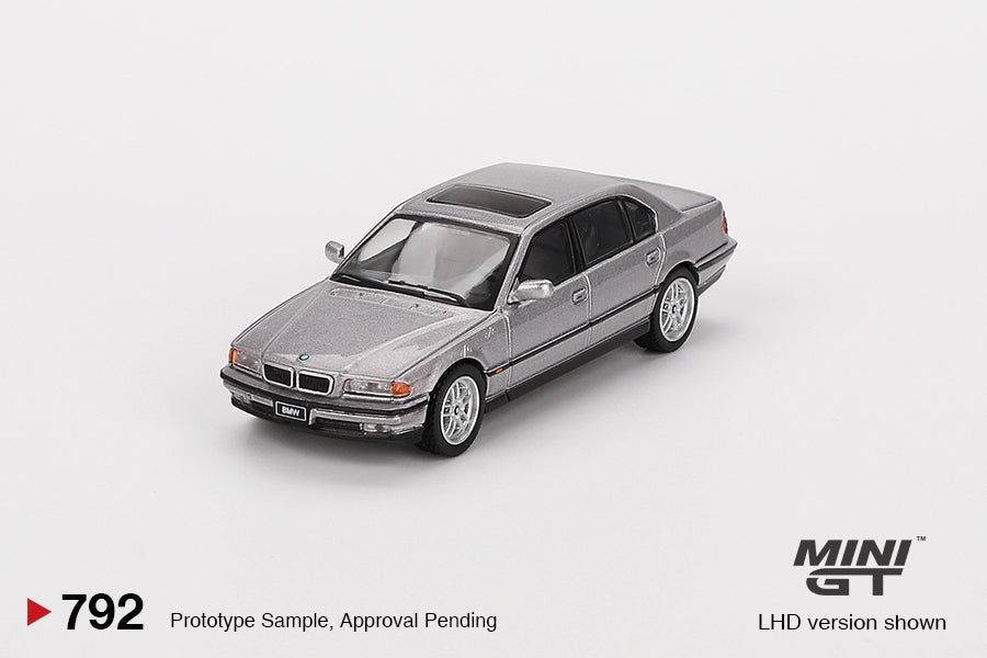 MiniGT - BMW 750iL (Aspen Metallic) - 1:64 Scale