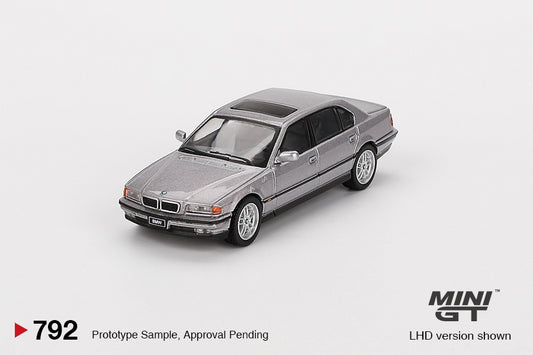 MiniGT - BMW 750iL (Aspen Metallic) - 1:64 Scale