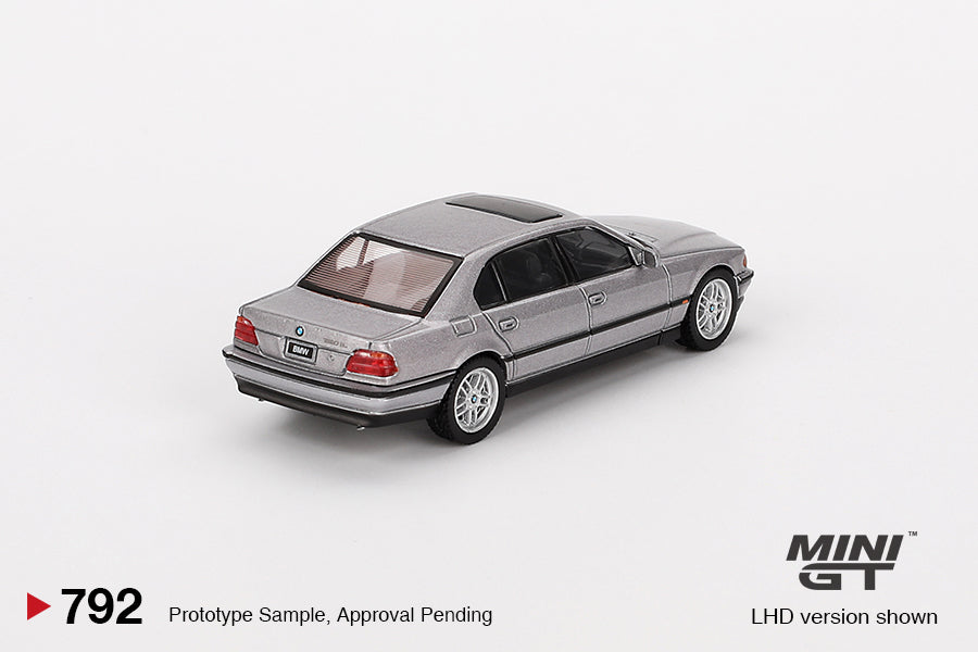 MiniGT - BMW 750iL (Aspen Metallic) - 1:64 Scale