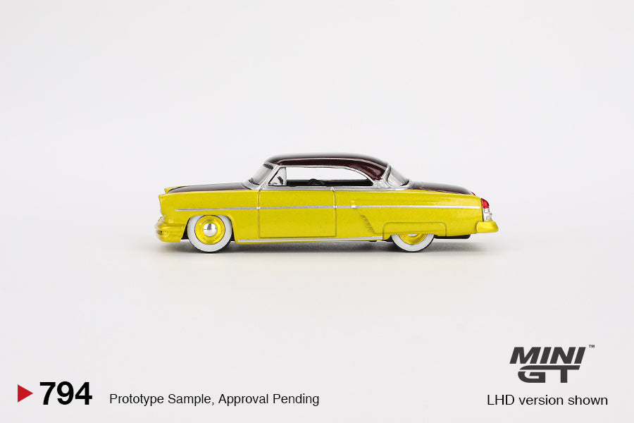 MiniGT - Lincoln Capri Hot Rod 1954 - Lime Yellow