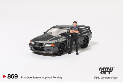 MiniGT - Nissan Skyline GT-R (R32) Gunmetal W/ Matsuda Figure (Tsugio Matsuda Collection)