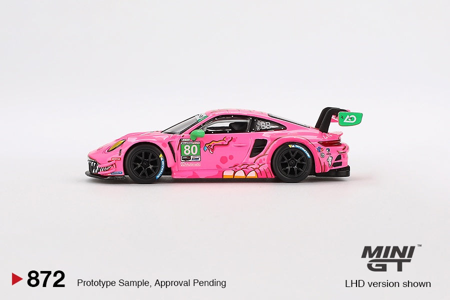 MiniGT - Porsche 911 (992) GT3 #80 AO Racing 2023 Roxy (Pink)