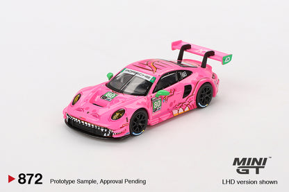 MiniGT - Porsche 911 (992) GT3 #80 AO Racing 2023 Roxy (Pink)