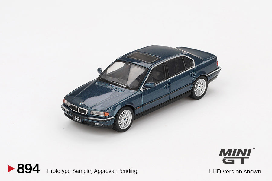 MiniGT - 1998 BMW 750iL (Sorrento Blue Metallic)