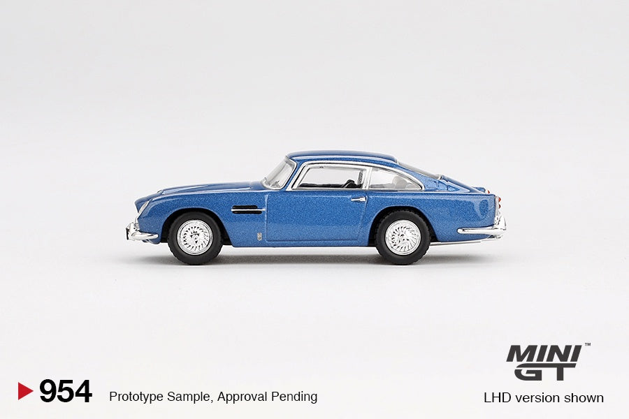 MiniGT - Aston Martin DB5 (Sierra Blue) - 1:64 Scale