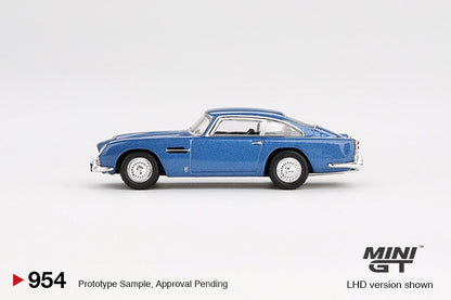 MiniGT - Aston Martin DB5 (Sierra Blue) - 1:64 Scale