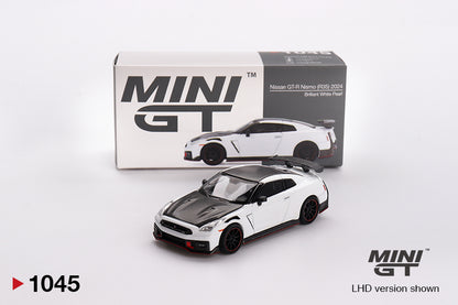 MiniGT - Nissan GT-R Nismo 2024 (Brilliant White Pearl) - 1:64 Scale