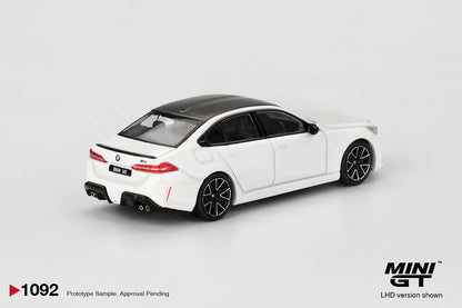 MiniGT - 2025 BMW M5 (G90) - Alpine White