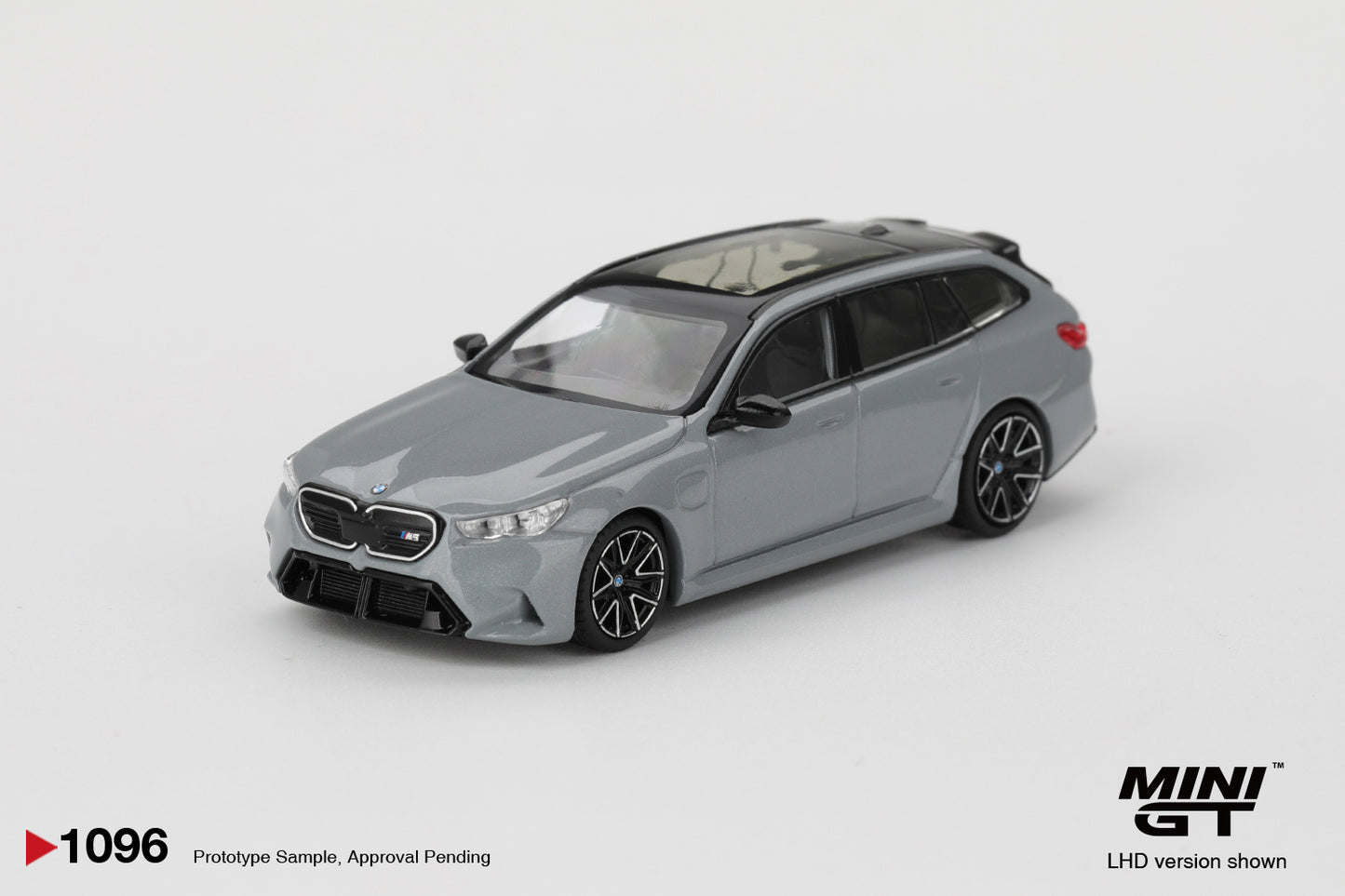 MiniGT - 2025 BMW M5 (G99) Touring - Brooklyn Grey Metallic