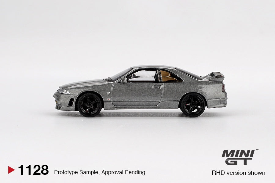 MiniGT - Nissan Skyline GT-R Dark Metal Gray (NISMO BCNR33 CRS Version)