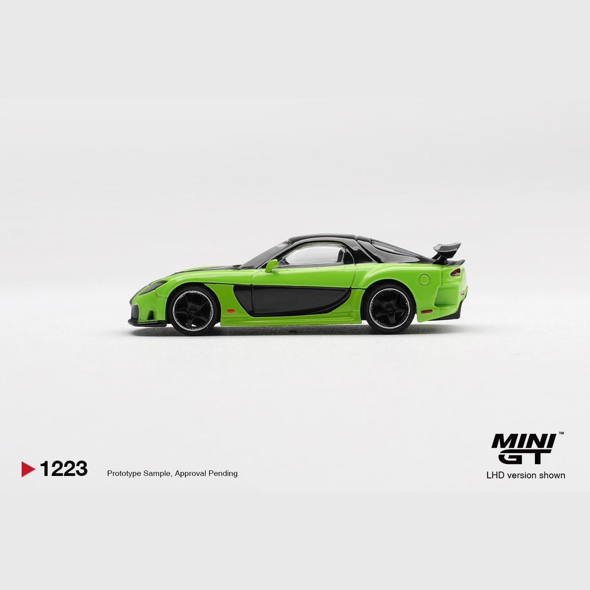 MiniGT - Mazda RX-7 VeilSide Fortune7 Green