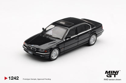 MiniGT - 1999 BMW 750il (E38) Black Sapphire
