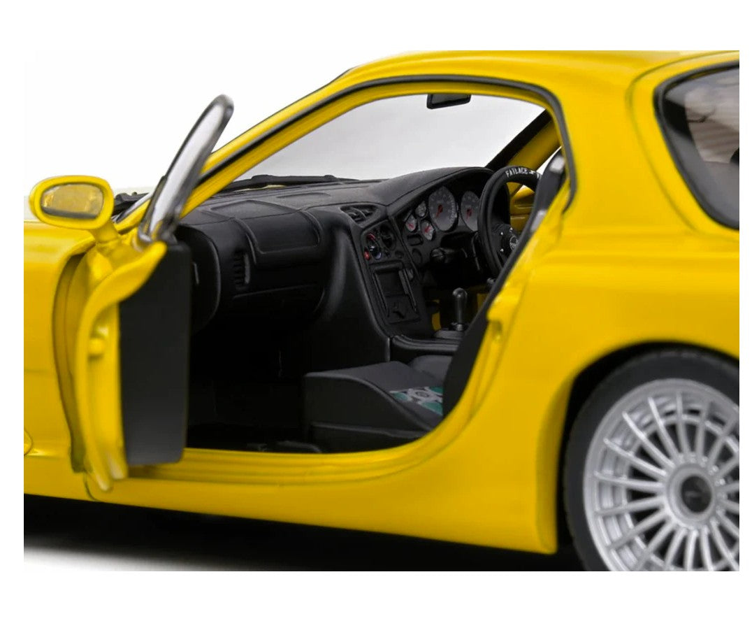 Solido - Mazda RX-7 FD RS 'Streetfighter Yellow' - 1:18 Scale