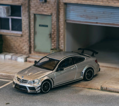 Tarmac Works - Mercedes-Benz C63 AMG Coupe Black Series - Silver Metallic