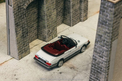 Tarmac Works - Saab 900 Turbo Convertible White