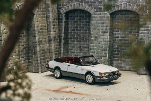 Tarmac Works - Saab 900 Turbo Convertible White