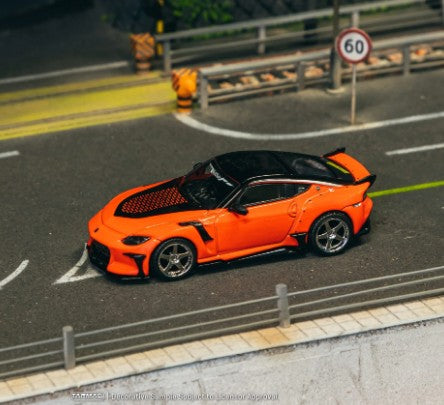 Tarmac Works - Nissan Veilside FFZ400 Fairlady Z 'Orange' - 1:64 Scale
