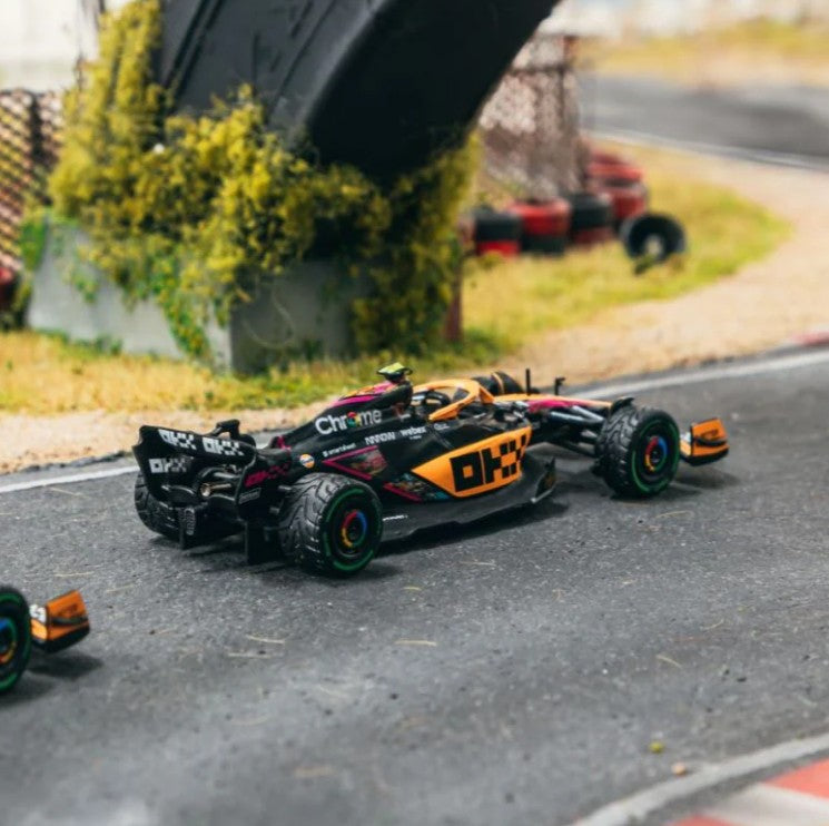 Tarmac Works - 2022 McLaren F1 MCL36 Japanese Grand Prix - #4 Lando Norris - 1:64 Scale
