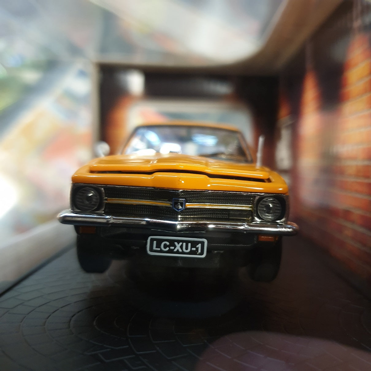 DDA Holden Torana LC GTR XU1 Indy Orange 1:32 Scale