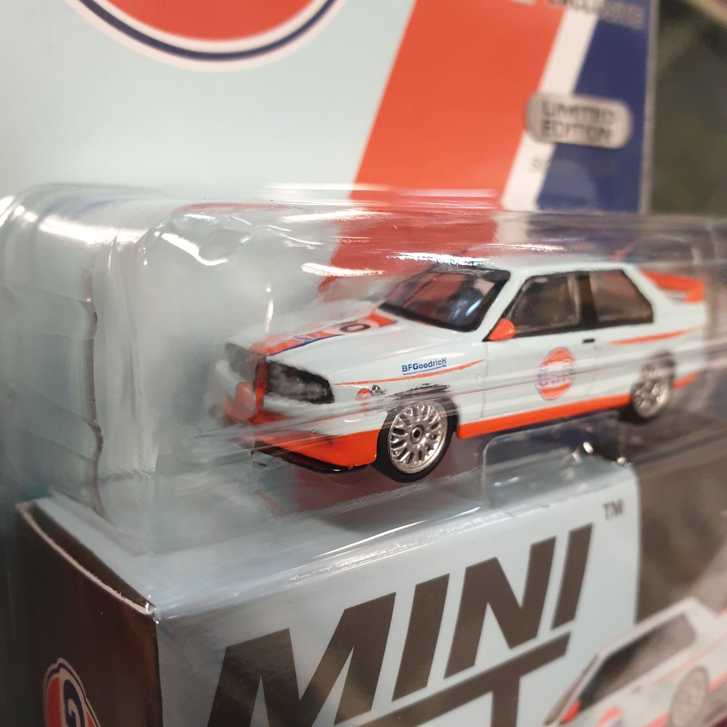 MiniGT - BMW M3 E30 Gulf - LHD / USA Blister Packaging MJ Exclusive